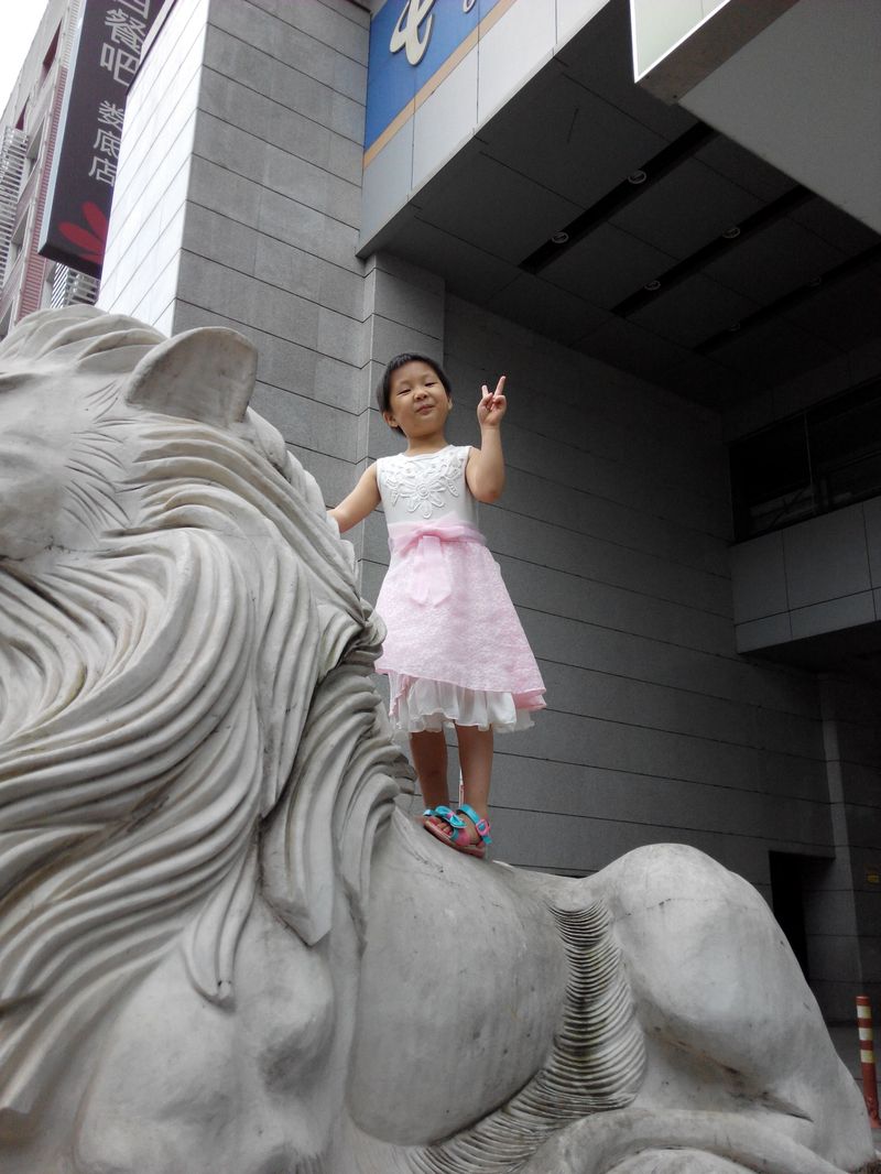 20150723昕昕在娄底三中姑奶奶家