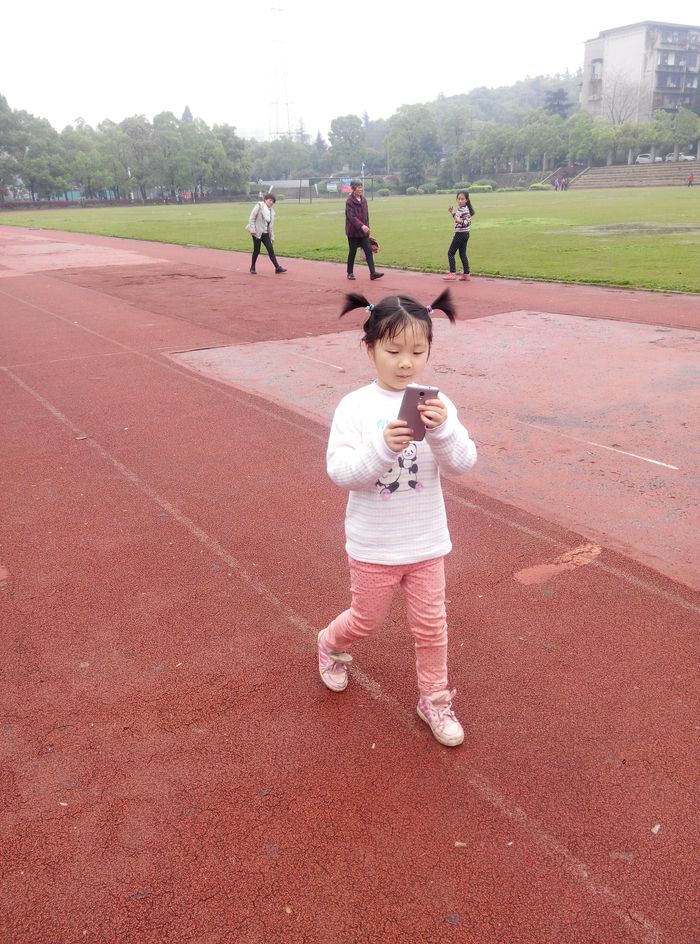 20160410参加学校球类开幕式：加油操表演