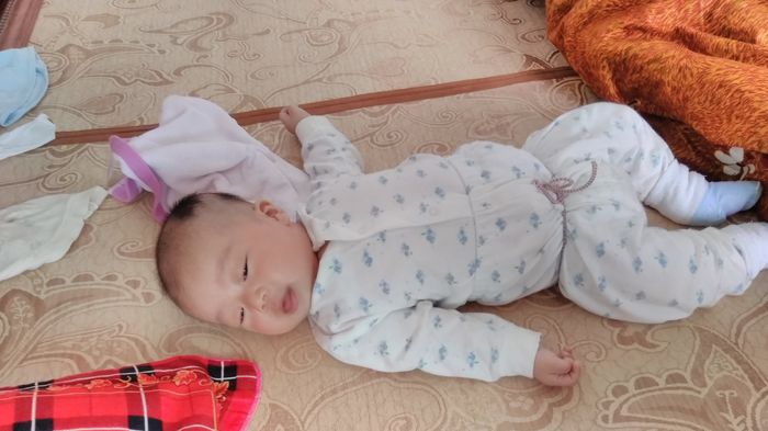 20170520昕昕骑自行车