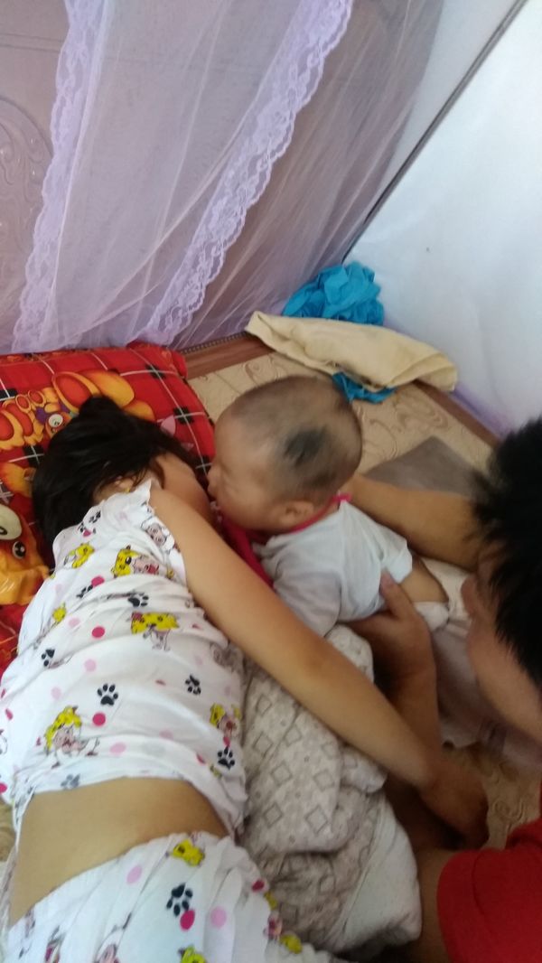 20170712围着姐姐转的顺奇