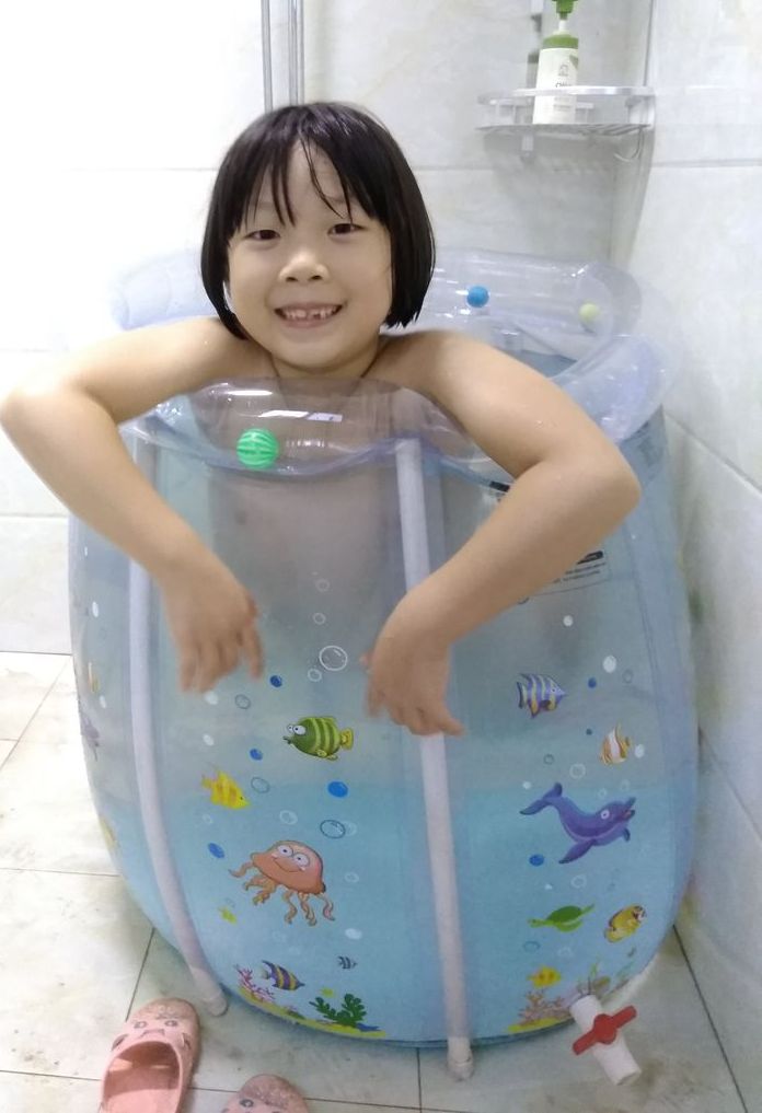 20170820昕昕泡澡