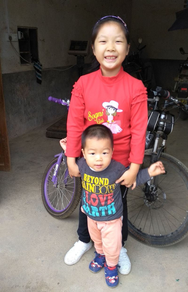 20181002昕、爸骑车游归谷