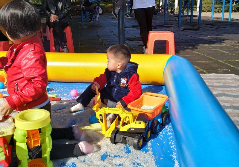 20181027奇奇游乐场