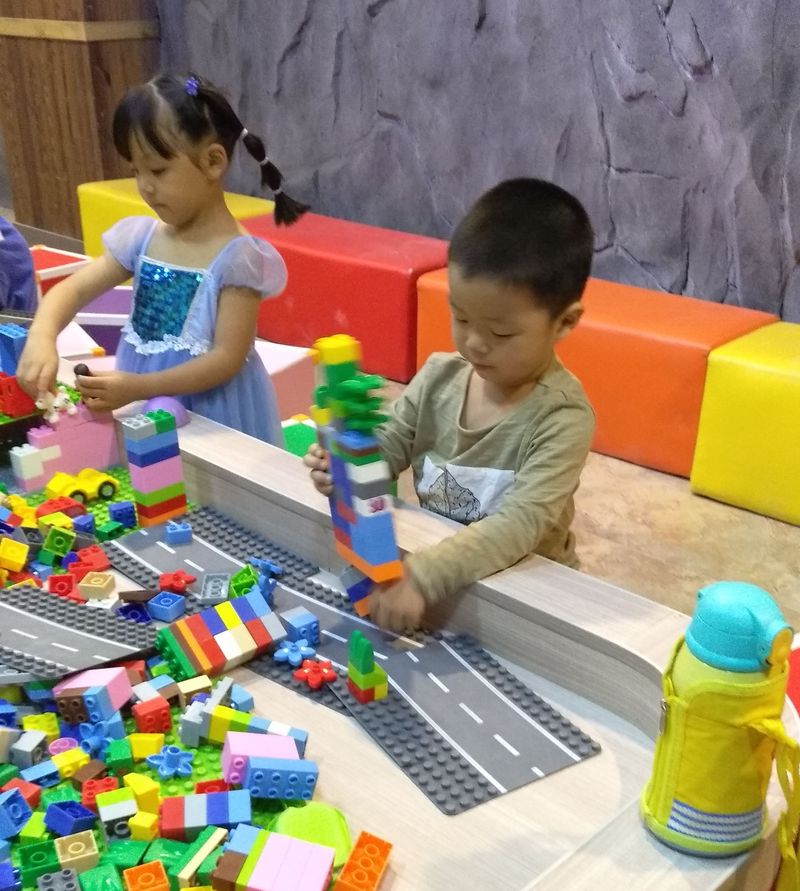 20190928奇奇玩积木