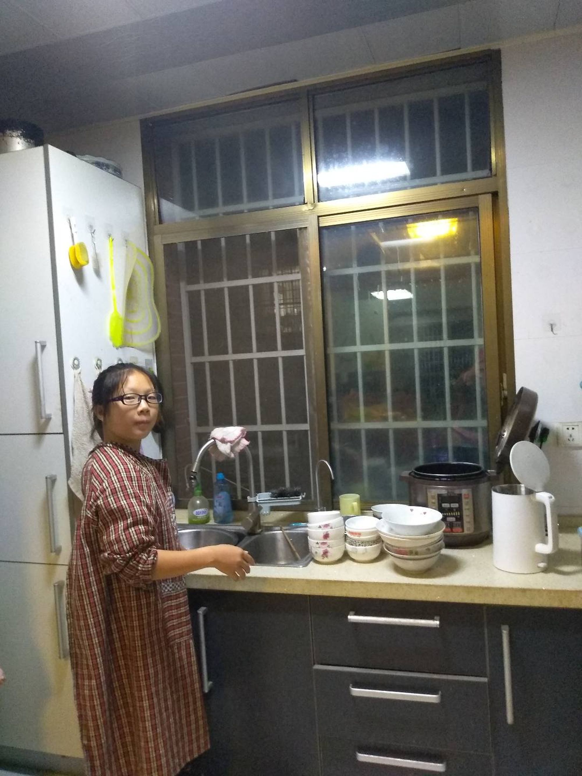 20201011昕昕洗碗